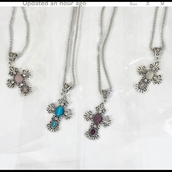 Antiqued Oxidized Cross Pendant Necklace -18” -Silver NWT - Picture 4 of 4